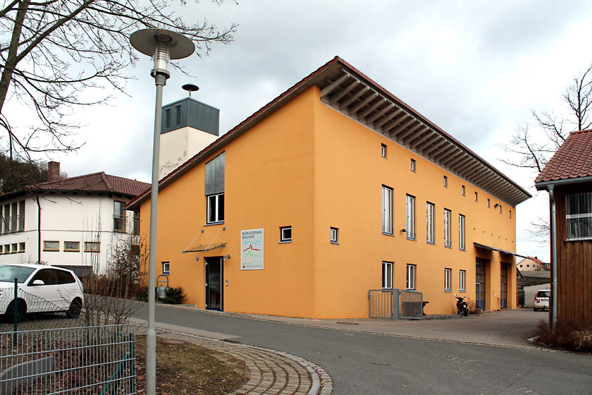 Der Bauhof bzw. Bürgersaal der Gemeinde Kammerstein wurde umgebaut und hat jetzt ein modernes Erscheinungsbild.